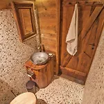Authentic House With Stunning Mountain View - Karashka Dom wakacyjny *