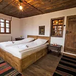 Authentic House With Stunning Mountain View - Karashka Apriłci
