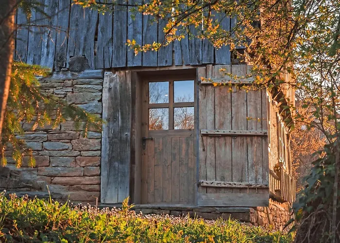 Authentic House With Stunning Mountain View - Karashka * Apriltsi (Lovech)