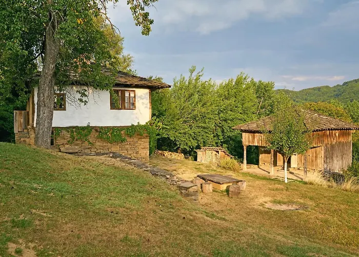 Holiday home Authentic House With Stunning Mountain View - Karashka *