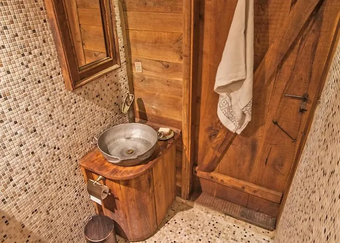 Authentic House With Stunning Mountain View - Karashka Holiday home *