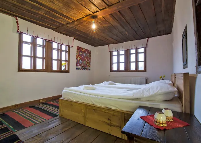 Holiday home Authentic House With Stunning Mountain View - Karashka Apriltsi (Lovech)